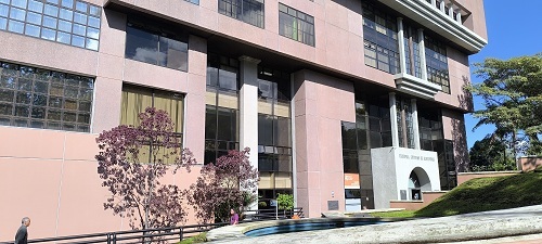 Las personas candidatas no tienen prohibido presentarse en actividades gubernamentales públicas