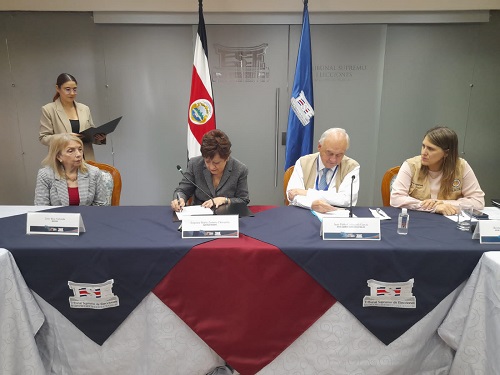 TSE y OEA firmaron el acuerdo de observación para las Elecciones Municipales